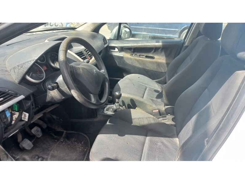 peugeot 207 del año 2008