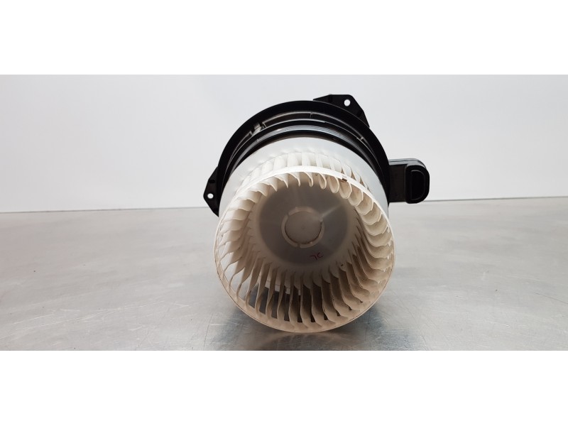 Recambio de motor calefaccion para toyota corolla (e21) hybrid active referencia OEM IAM 87103F4020  