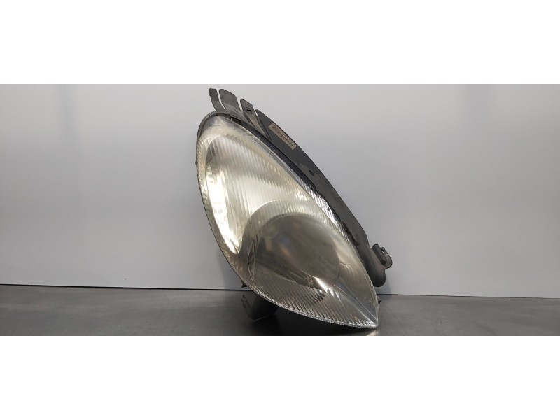 Recambio de faro derecho para citroen xsara picasso 2.0 hdi sx referencia OEM IAM 6205W0 9631494980  Recambio de faro derecho para citroen xsara picasso 2.0 hdi sx referencia OEM IAM 6205W0 9631494980