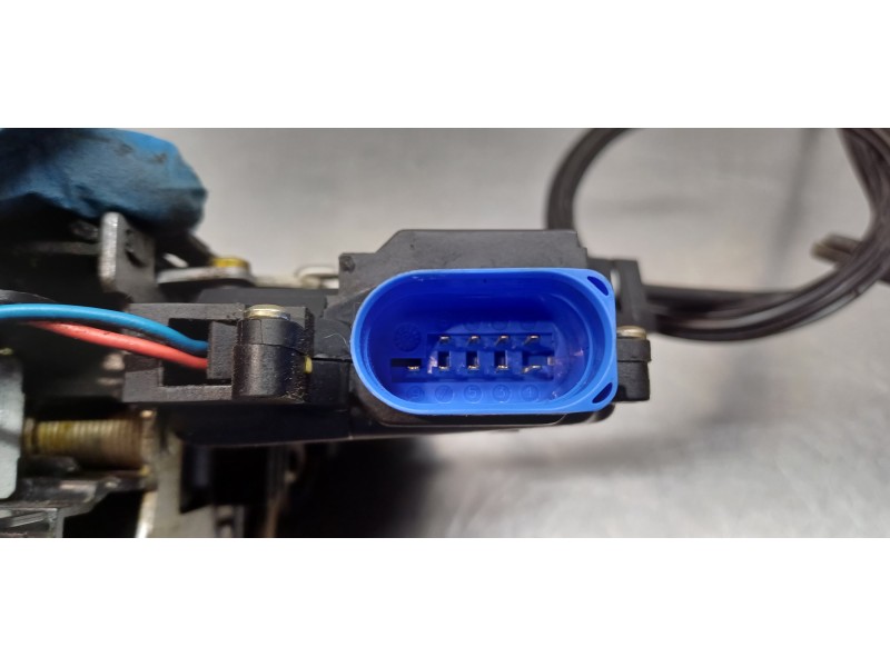 Recambio de cerradura puerta delantera izquierda para volkswagen golf v berlina (1k1) sportline referencia OEM IAM 3D1837015   Recambio de cerradura puerta delantera izquierda para volkswagen golf v berlina (1k1) sportline referencia OEM IAM 3D1837015