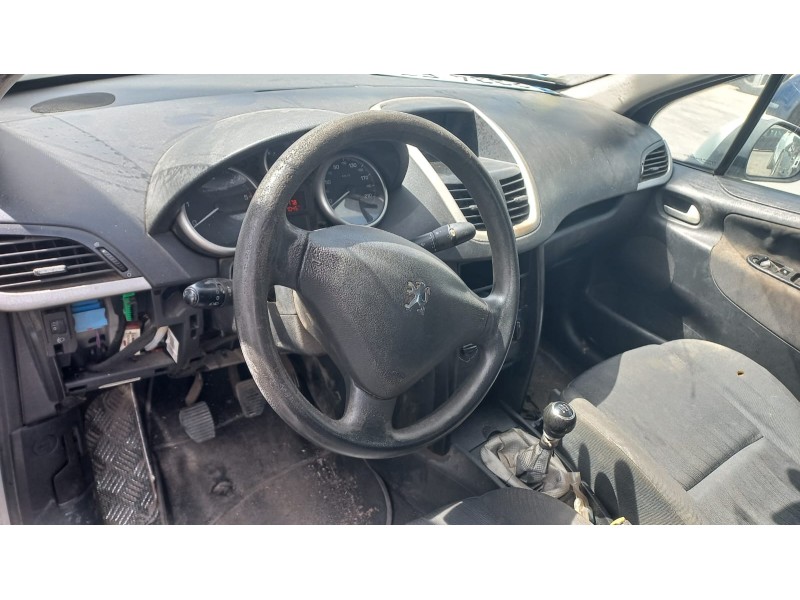 peugeot 207 del año 2008