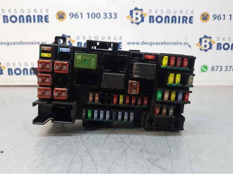 Recambio de caja reles / fusibles para opel mokka x selective referencia OEM IAM 160919919   Recambio de caja reles / fusibles para opel mokka x selective referencia OEM IAM 160919919