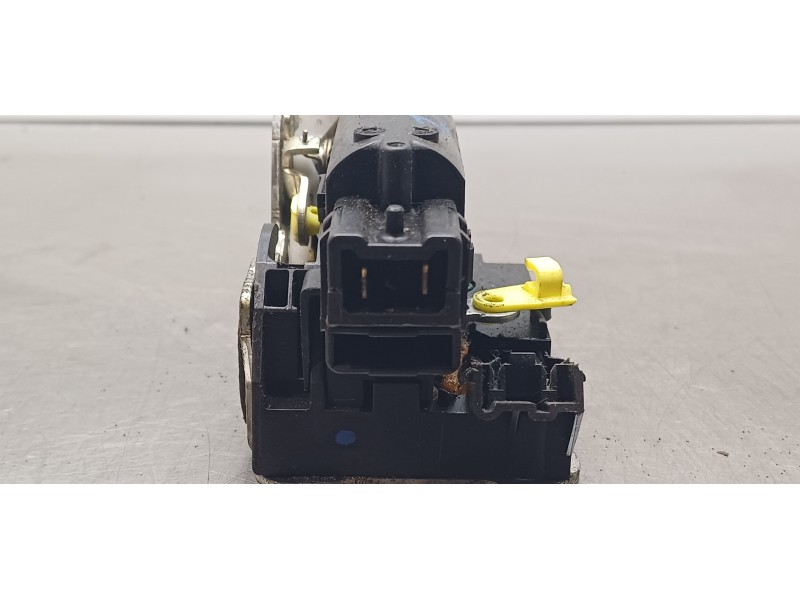 Recambio de cerradura puerta trasera izquierda para dacia lodgy comfort referencia OEM IAM 825032860R  