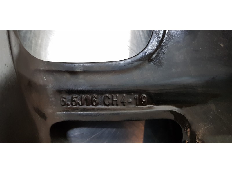 Recambio de llanta para citroen c4 cactus feel referencia OEM IAM 9802911977  