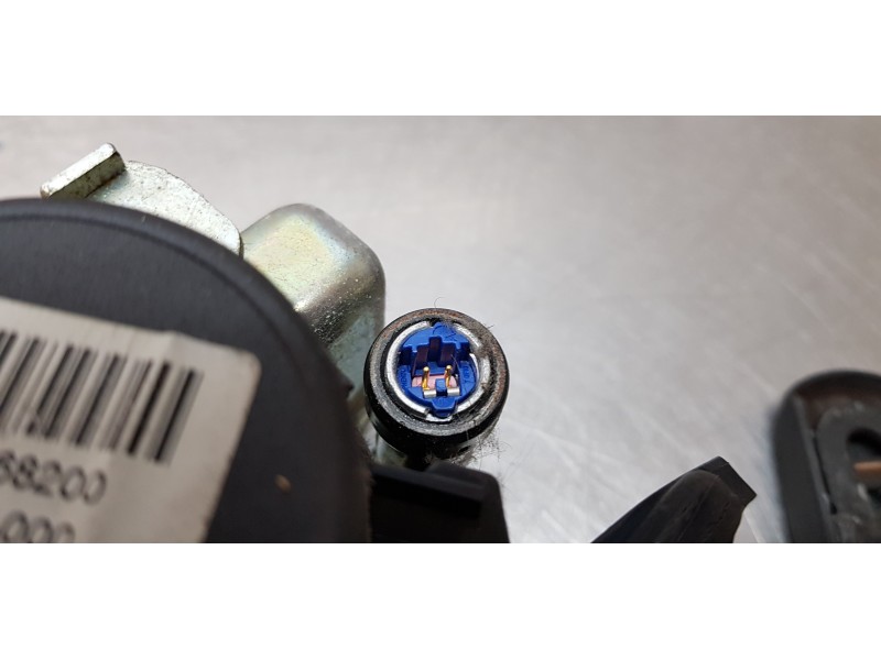 Recambio de cinturon seguridad delantero izquierdo para skoda superb combi (3t5) active referencia OEM IAM 3T1857701  