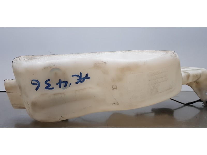 Recambio de deposito limpia para dacia lodgy comfort referencia OEM IAM 289106925R  