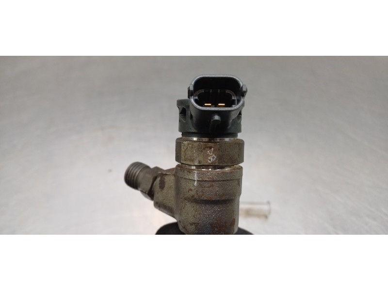 Recambio de inyector para dacia lodgy comfort referencia OEM IAM 8201636333 0445110800  Recambio de inyector para dacia lodgy comfort referencia OEM IAM 8201636333 0445110800