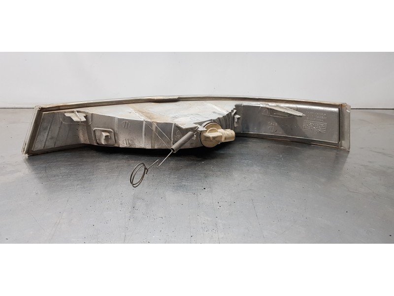 Recambio de piloto delantero derecho para renault mascott fg 160. 35/55/65 cabina individual referencia OEM IAM 85511609R   Recambio de piloto delantero derecho para renault mascott fg 160. 35/55/65 cabina individual referencia OEM IAM 85511609R