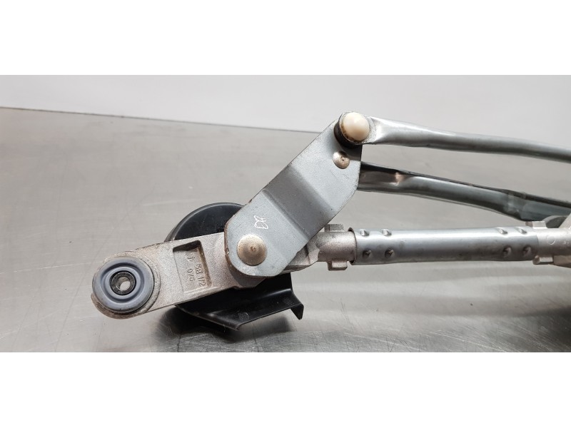 Recambio de motor limpia delantero para toyota corolla (e21) hybrid active referencia OEM IAM 8511012C80  