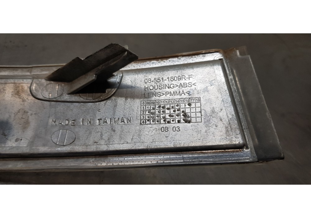 Recambio de piloto delantero derecho para renault mascott fg 160. 35/55/65 cabina individual referencia OEM IAM 85511609R   Recambio de piloto delantero derecho para renault mascott fg 160. 35/55/65 cabina individual referencia OEM IAM 85511609R