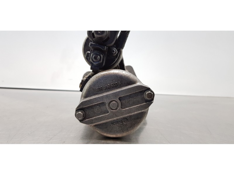 Recambio de motor arranque para dacia lodgy comfort referencia OEM IAM 233003759R  