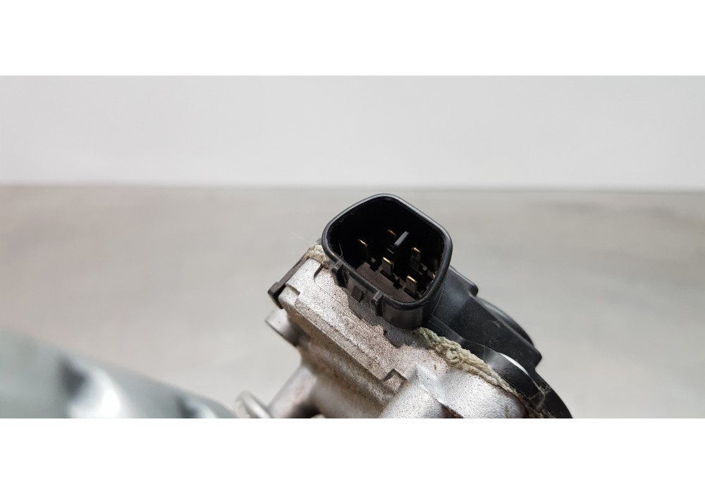 Recambio de motor limpia delantero para toyota corolla (e21) hybrid active referencia OEM IAM 8511012C80  