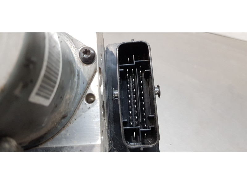 Recambio de abs para hyundai i30 (gd) klass bluedrive referencia OEM IAM 58920A6240   Recambio de abs para hyundai i30 (gd) klass bluedrive referencia OEM IAM 58920A6240