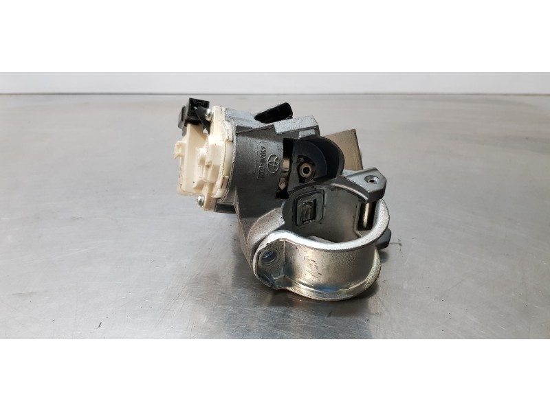 Recambio de antirrobo para toyota avensis cross sport (t27) executive referencia OEM IAM 450200203   Recambio de antirrobo para toyota avensis cross sport (t27) executive referencia OEM IAM 450200203