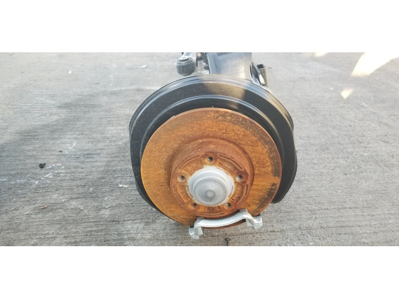 Recambio de puente trasero para renault trafic furgón l2 referencia OEM IAM 555016630R  