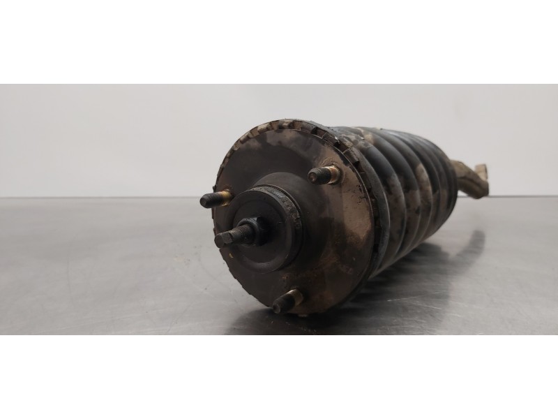 Recambio de amortiguador delantero izquierdo para ssangyong rexton rx 270 full referencia OEM IAM 4430108302  