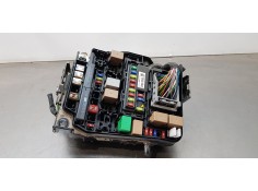 Recambio de caja reles / fusibles para hyundai i30 (gd) klass bluedrive referencia OEM IAM 91250A6140  