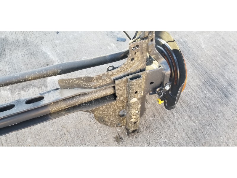 Recambio de puente trasero para renault trafic furgón l2 referencia OEM IAM 555016630R  