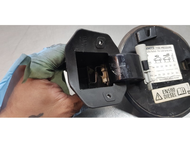 Recambio de tapa exterior combustible para opel zafira b cosmo referencia OEM IAM 93185623   Recambio de tapa exterior combustible para opel zafira b cosmo referencia OEM IAM 93185623