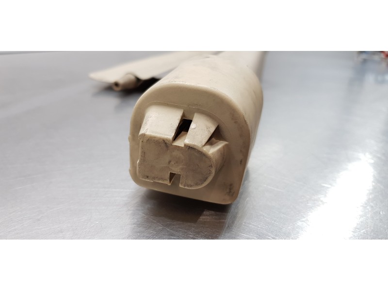 Recambio de bandeja trasera para ssangyong rexton rx 270 full referencia OEM IAM 7681008001LAM  