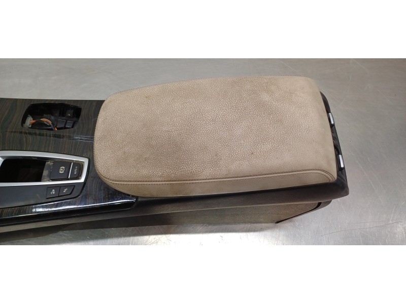 Recambio de apoyabrazos central para bmw x3 (f25) xdrive 20d referencia OEM IAM 51169204253 51169216672 