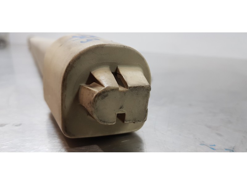 Recambio de bandeja trasera para ssangyong rexton rx 270 full referencia OEM IAM 7681008001LAM  