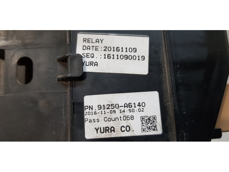 Recambio de caja reles / fusibles para hyundai i30 (gd) klass bluedrive referencia OEM IAM 91250A6140  