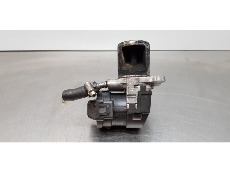 Recambio de valvula egr para mercedes clase cls (w218) cls 350 cdi be (218.323) referencia OEM IAM A6421401060  