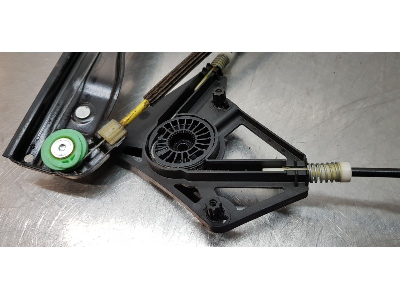 Recambio de elevalunas delantero derecho para volkswagen golf vii sportsvan edition bluemotion tech referencia OEM IAM 510837462 Recambio de elevalunas delantero derecho para volkswagen golf vii sportsvan edition bluemotion tech referencia OEM IAM 510837462