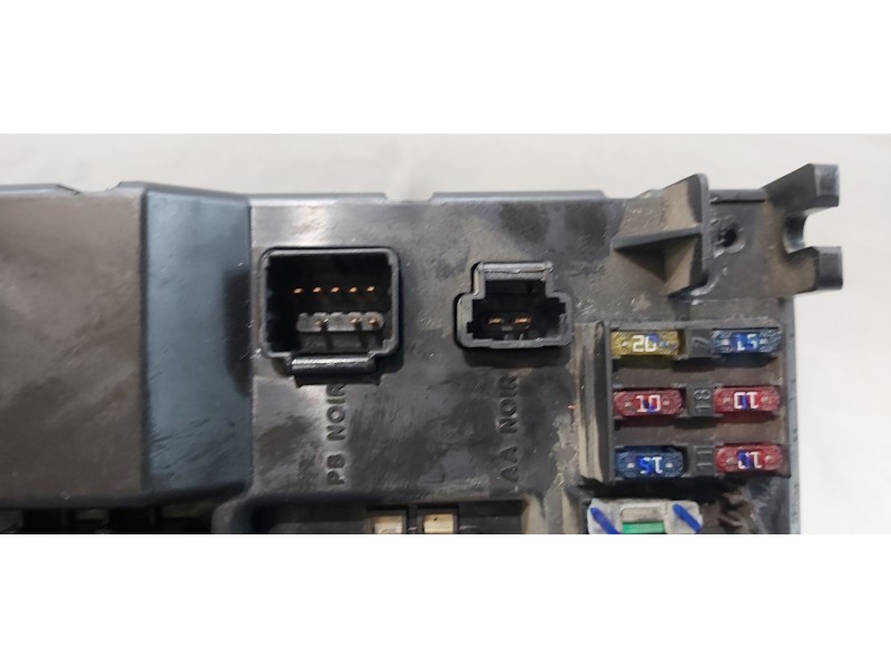 Recambio de caja reles / fusibles para citroen c5 berlina 2.2 hdi exclusive automático referencia OEM IAM 9651197380  