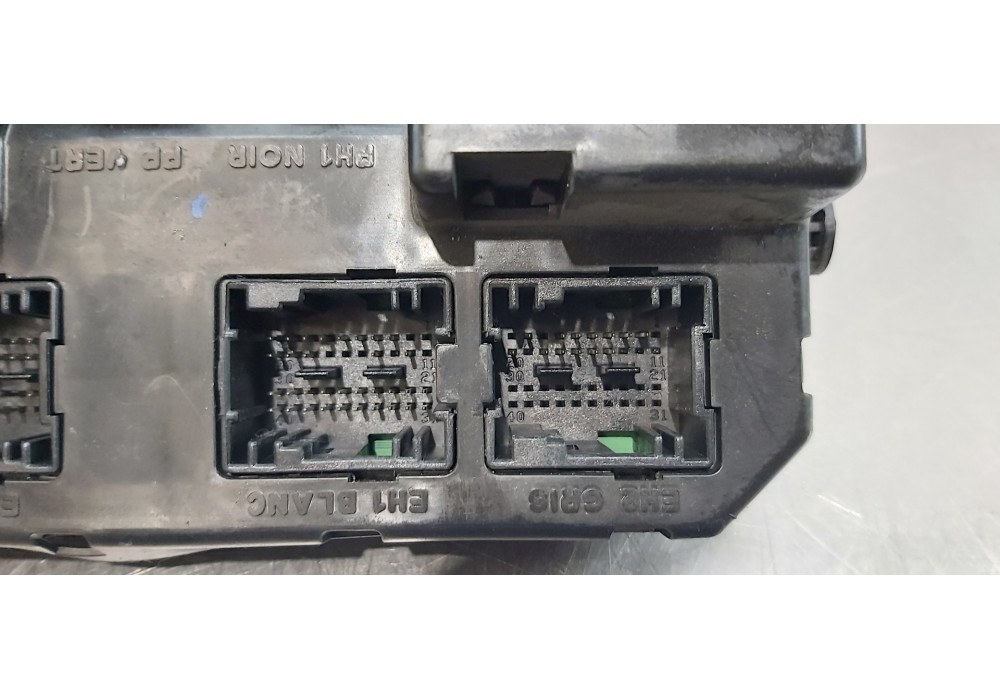 Recambio de caja reles / fusibles para citroen c5 berlina 2.2 hdi exclusive automático referencia OEM IAM 9651197380  