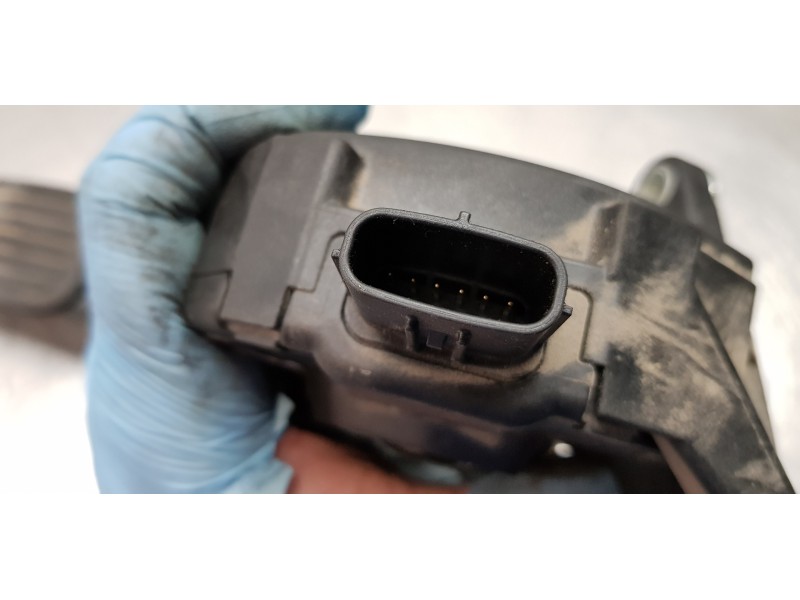 Recambio de pedal acelerador para toyota corolla (e21) hybrid active referencia OEM IAM 7811002210  