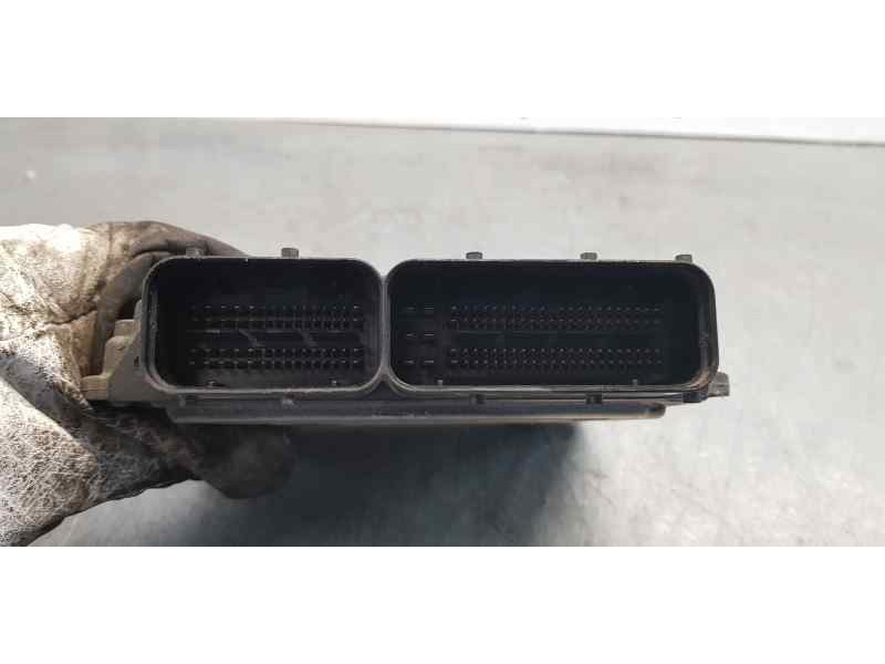 Recambio de centralita motor uce para opel zafira tourer expression referencia OEM IAM 55590420  