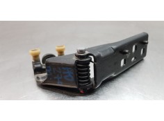 Recambio de soporte / guia puerta corredera para renault trafic furgón l2 referencia OEM IAM 777647086R  