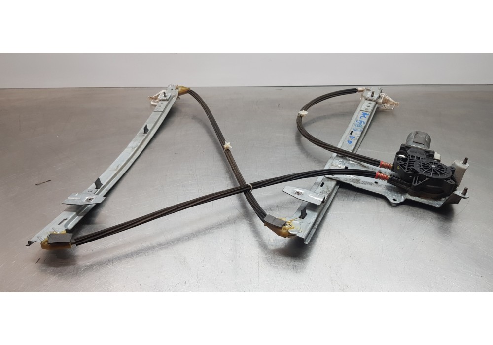 Recambio de elevalunas delantero derecho para citroen xsara picasso 1.6 hdi 110 satisfaction referencia OEM IAM 9222F9  
