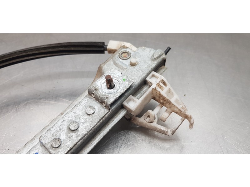 Recambio de elevalunas delantero derecho para citroen xsara picasso 1.6 hdi 110 satisfaction referencia OEM IAM 9222F9  