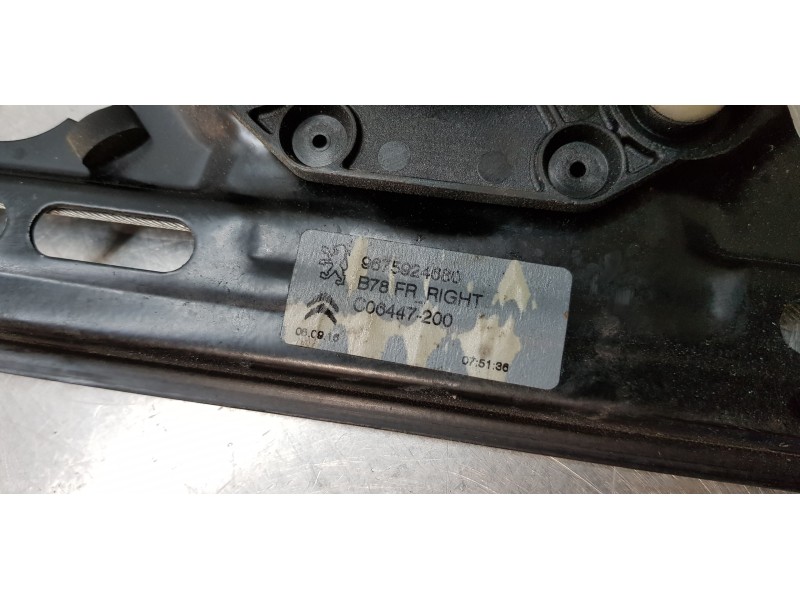 Recambio de elevalunas delantero derecho para citroen c4 picasso feel edition referencia OEM IAM 9675924680   Recambio de elevalunas delantero derecho para citroen c4 picasso feel edition referencia OEM IAM 9675924680