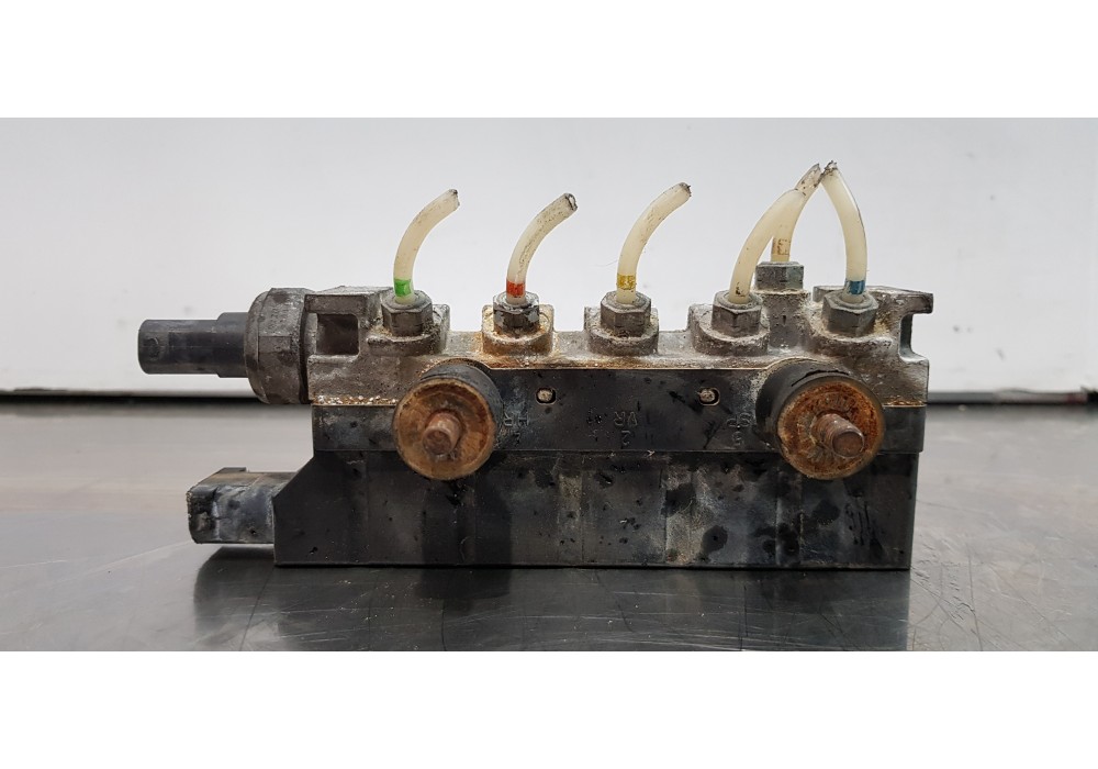 Recambio de valvula aire adicional para mercedes clase s (w220) berlina 430 (220.070) referencia OEM IAM A2203200258  