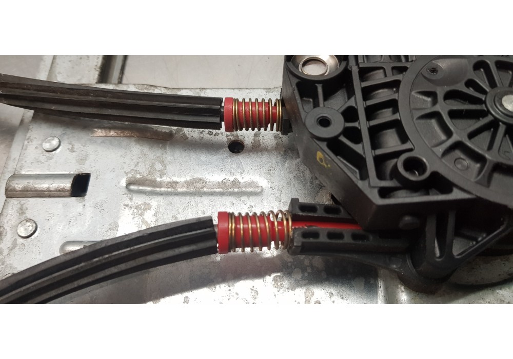 Recambio de elevalunas delantero derecho para citroen xsara picasso 1.6 hdi 110 satisfaction referencia OEM IAM 9222F9  