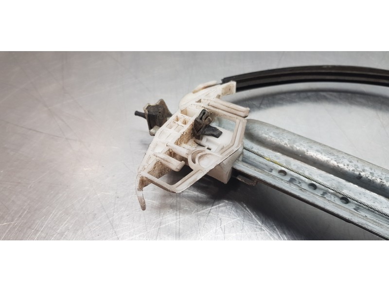 Recambio de elevalunas delantero derecho para citroen xsara picasso 1.6 hdi 110 satisfaction referencia OEM IAM 9222F9  