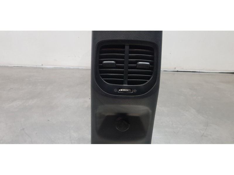 Recambio de apoyabrazos central para kia carens ( ) drive referencia OEM IAM 84610A4000WK  