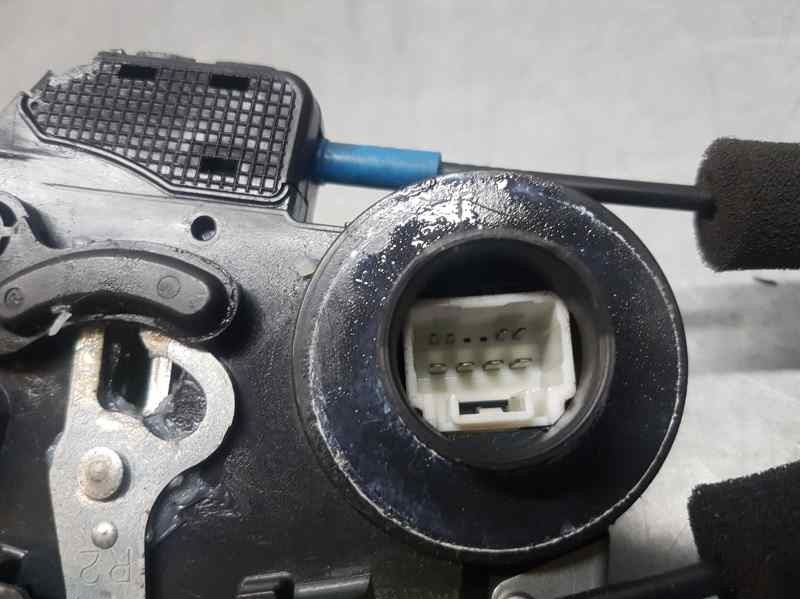 Recambio de cerradura puerta trasera derecha para lexus rx 350 referencia OEM IAM 6905033111  