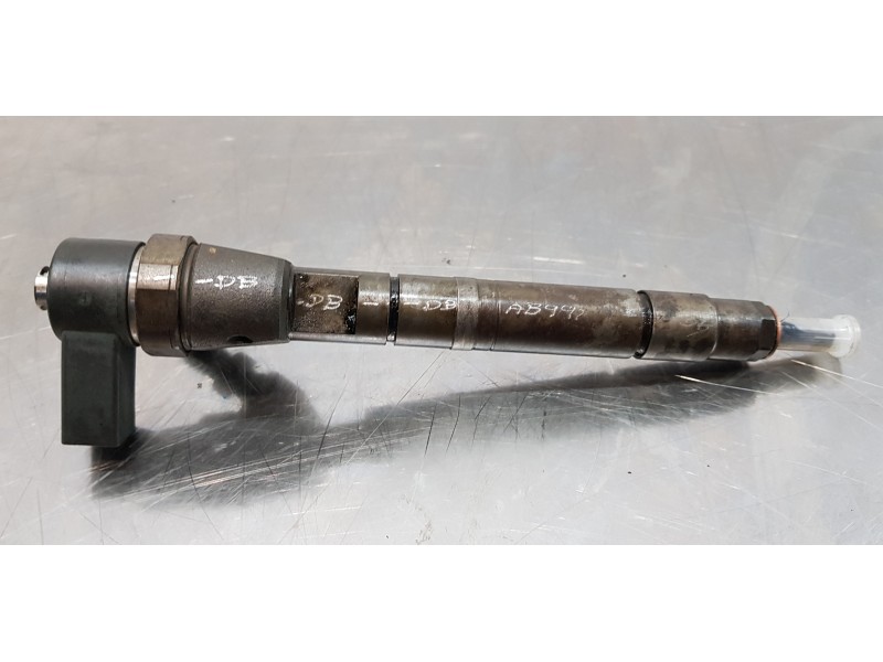 Recambio de inyector para mercedes clase clk (w209) coupe 270 cdi (209.316) referencia OEM IAM A6110701787  