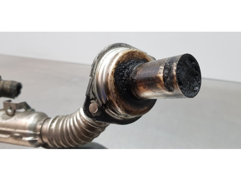 Recambio de tubo para land rover discovery sport pure referencia OEM IAM LR093645 G4D39F468PB 