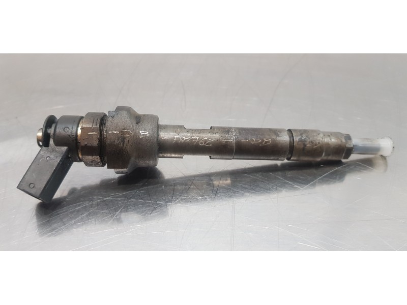 Recambio de inyector para bmw serie 1 berlina (e81/e87) 118d referencia OEM IAM 7798446   Recambio de inyector para bmw serie 1 berlina (e81/e87) 118d referencia OEM IAM 7798446