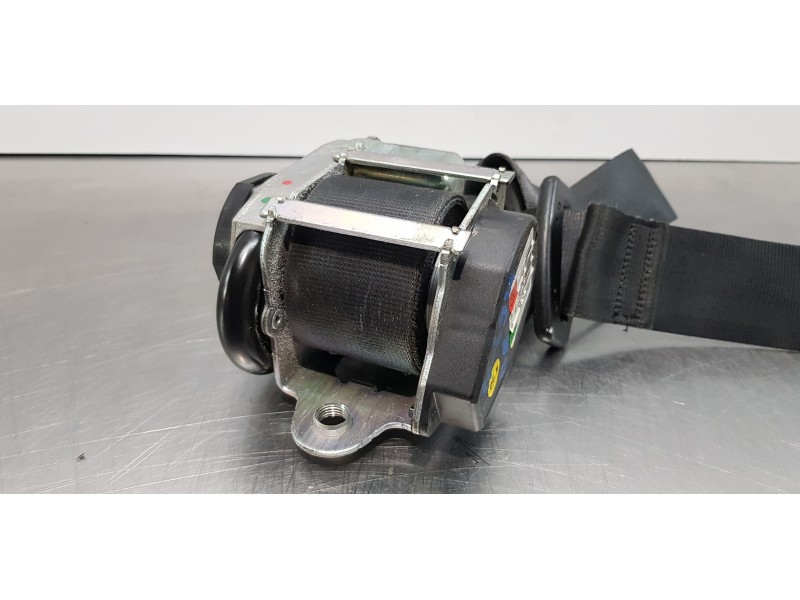 Recambio de cinturon seguridad delantero derecho para skoda suberb (3t4) ambition referencia OEM IAM 3T1857702ARAA   Recambio de cinturon seguridad delantero derecho para skoda suberb (3t4) ambition referencia OEM IAM 3T1857702ARAA
