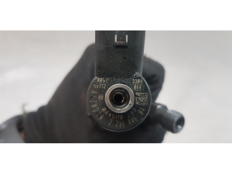 Recambio de inyector para bmw serie 1 berlina (e81/e87) 118d referencia OEM IAM 7798446   Recambio de inyector para bmw serie 1 berlina (e81/e87) 118d referencia OEM IAM 7798446