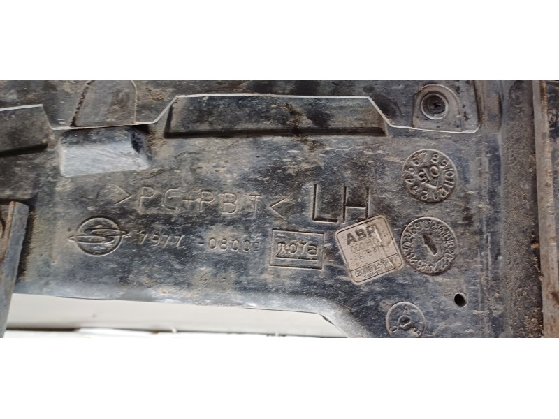 Recambio de estribos laterales para ssangyong rexton rx 270 full referencia OEM IAM 7977008003ABN 797708002 