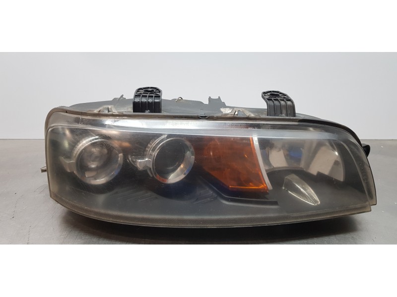 Recambio de faro derecho para fiat punto berlina (188) 1.2 8v active referencia OEM IAM 51712393   Recambio de faro derecho para fiat punto berlina (188) 1.2 8v active referencia OEM IAM 51712393