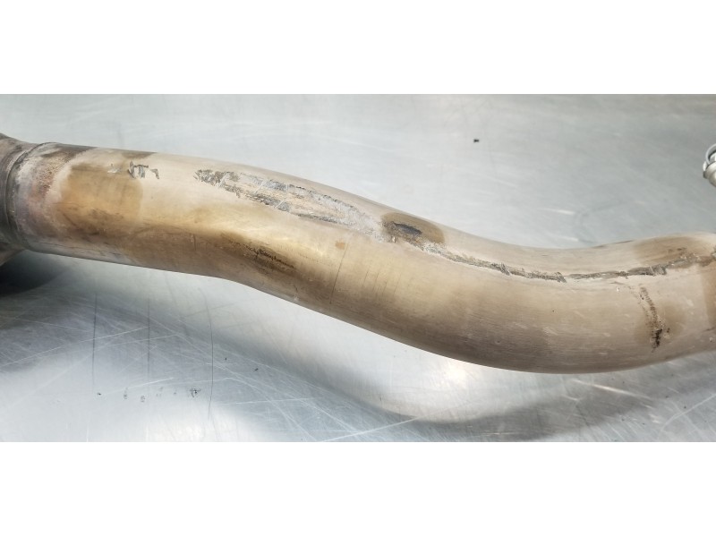 Recambio de tubo escape central para lexus is 300h referencia OEM IAM 1741036370 UE6 